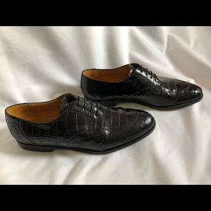 Mezlan  Black Genuine Alligator Skin Oxford Style